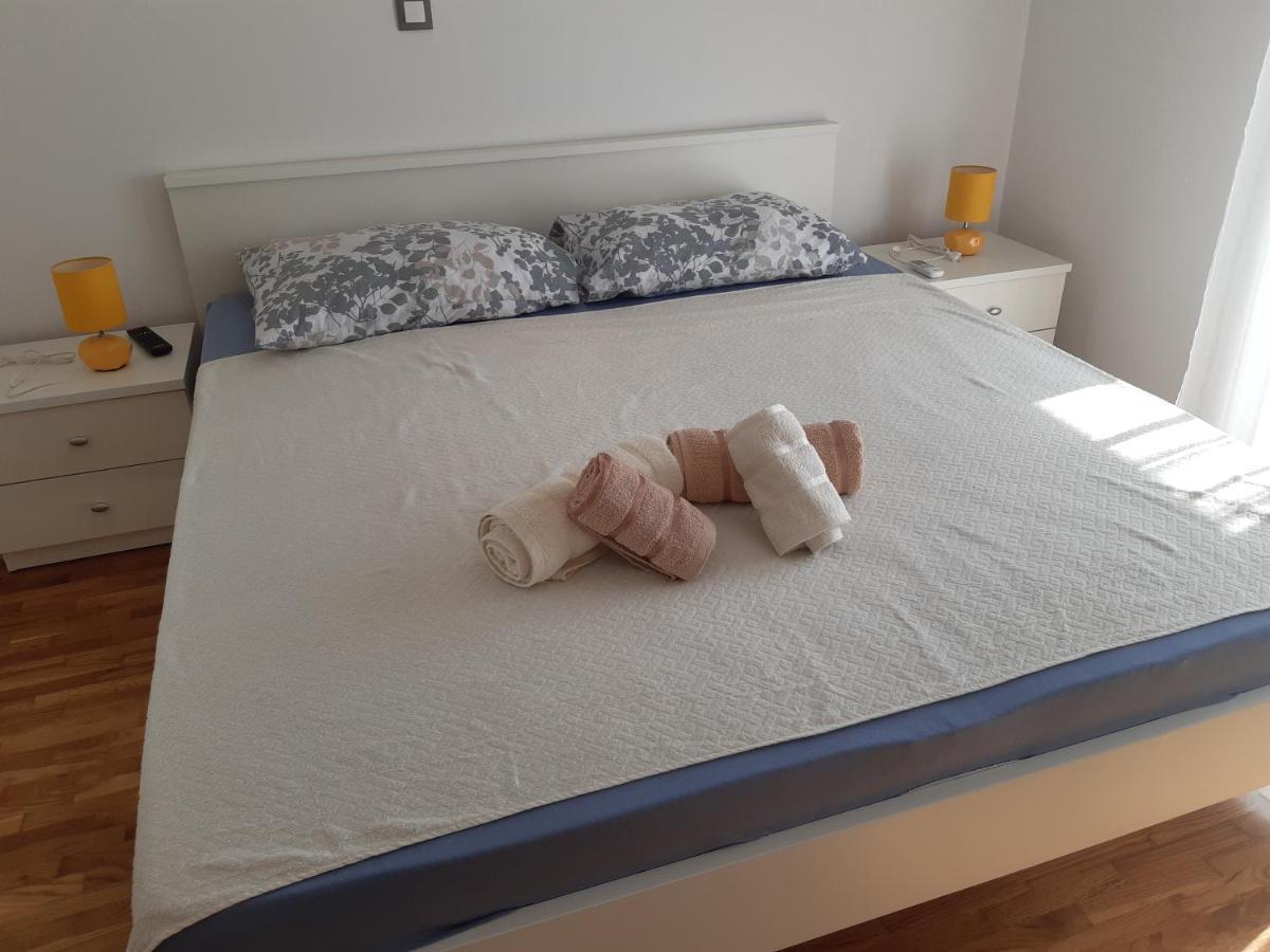 Apartmani Frano Vodice Ngoại thất bức ảnh