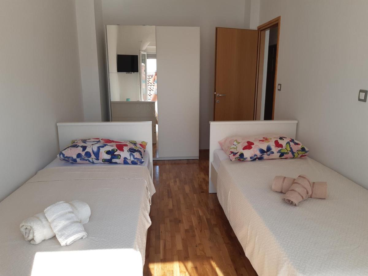 Apartmani Frano Vodice Ngoại thất bức ảnh